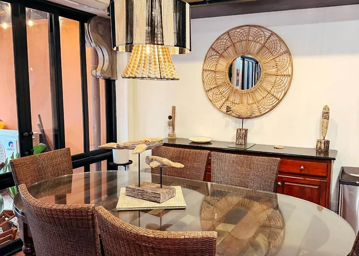 Hébergement de vacances Luxury Mediterranean Steps From The