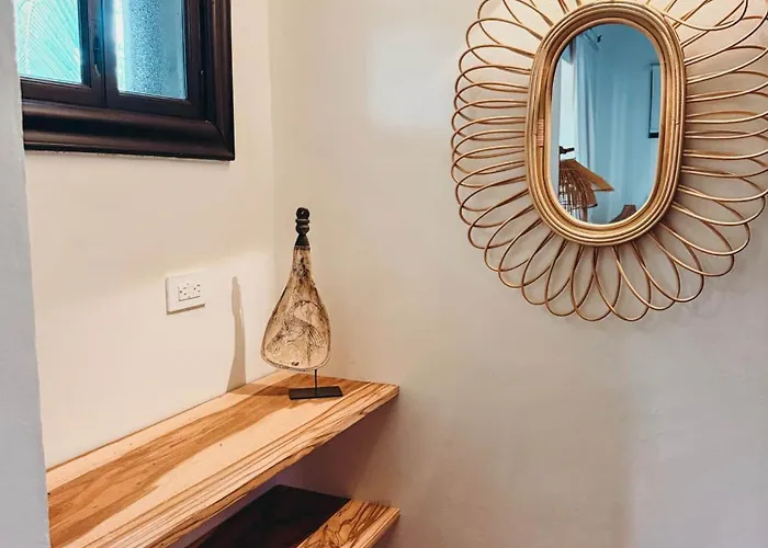 Luxury Mediterranean Steps From The Hébergement de vacances